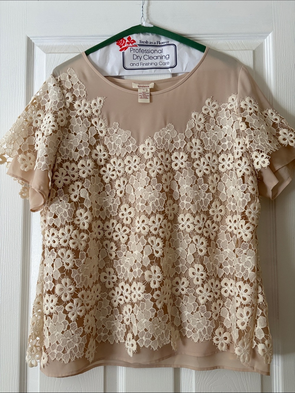 sundance boutique cream beige floral lace overlay short sleeve top